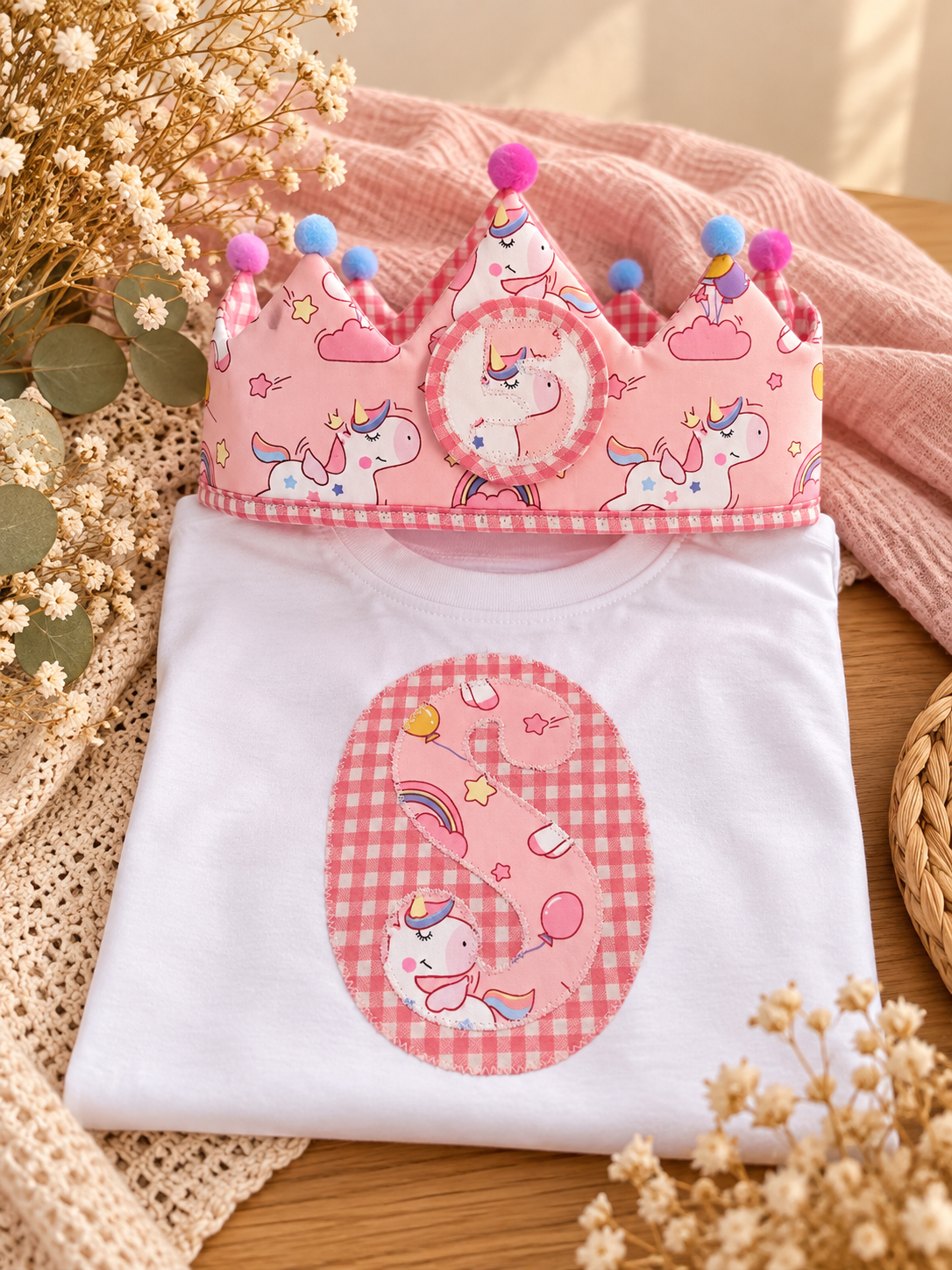 Pack de cumpleaños con camiseta de manga larga personalizada y corona a juego